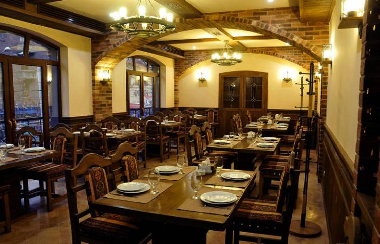Այս ի՜նչ ուտել են ուտում, կարևորը՝ «մեկ անձից գնման» տեսքով. «Փաստ»