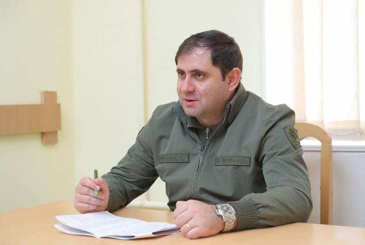 Սուրեն Պապիկյանը առանձնազրույցներ է ունեցել սպաների հետ. ինչ է քննարկվել