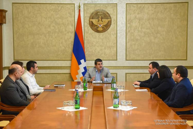 Նախագահ Հարությունյանն ընդունել է Արցախի հանրային հեռուստառադիոընկերության խորհրդի անդամներին