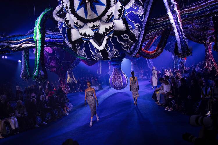 Dior-ը վերադարձրել է 50-ականների ոճը