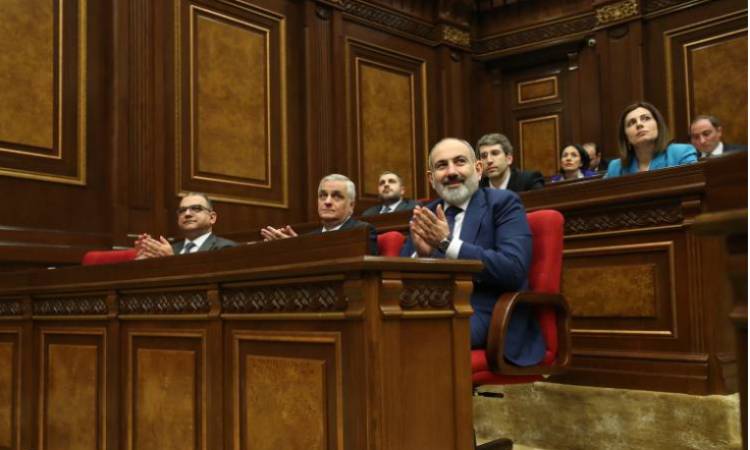 Նիկոլ Փաշինյանն ու իր թիմը Արցախի թեման սահուն ջնջում են ներհայաստանյան օրակարգից․ «Հրապարակ»