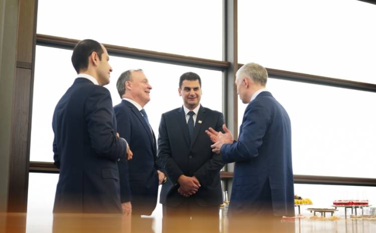 Ինչով է զբաղված Հրաչյա Սարգսյանը հրաժարականի լուրերի ֆոնին