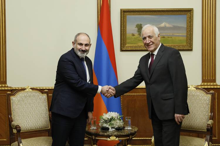 Խաղաղությունը բացարձակ առաջնահերթություն է, չպետք է շեղվենք մեր օրակարգից․ Փաշինյանը՝ Խաչատուրյանին