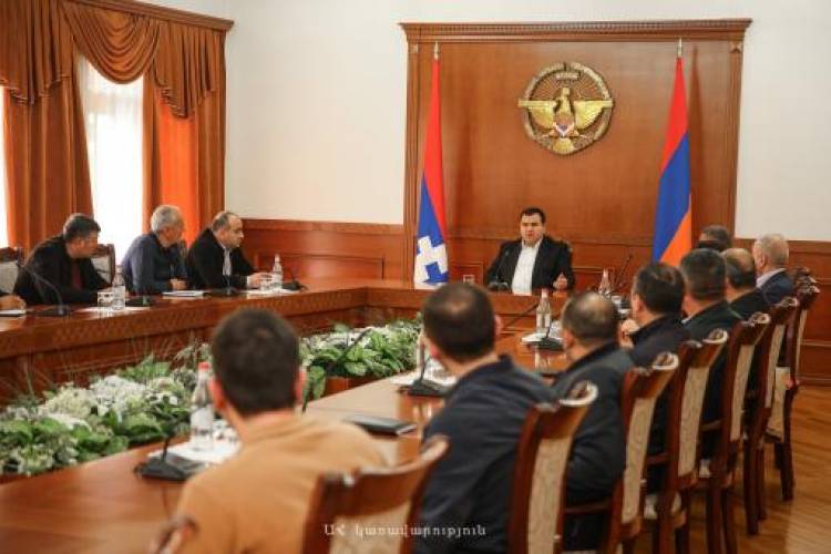 Խորհրդակցություն Արցախում․ քննարկվել են խաղաղապահների հետ համագործակցության ուղղությունները