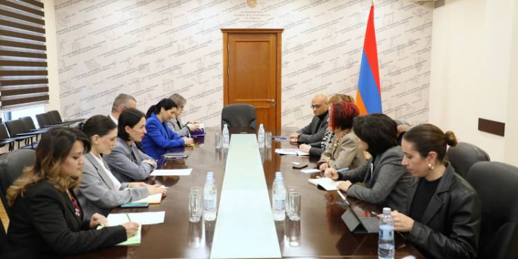 ԿԳՄՍ նախարարը ՄԱԿ ներկայացուցչին ներկայացրել է ԼՂ-ի կրթական խնդիրները