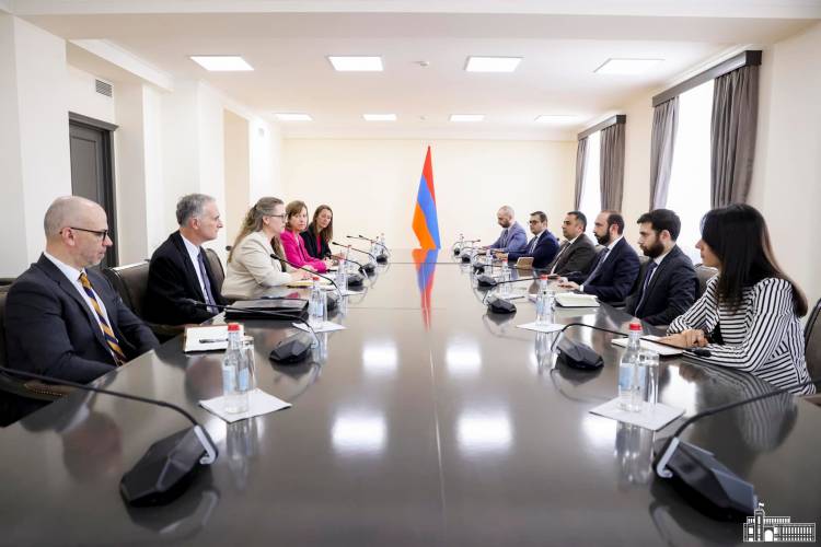 Արարատ Միրզոյանը հանդիպել է ԱՄՆ պետքարտուղարի փոխտեղակալ Էրիկա Օլսոնին