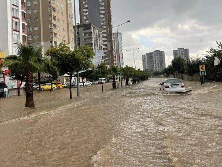 Տեսանյութ.Թուրքիայի Ադանա քաղաքը հորդառատ անձրևից հեղեղվել է