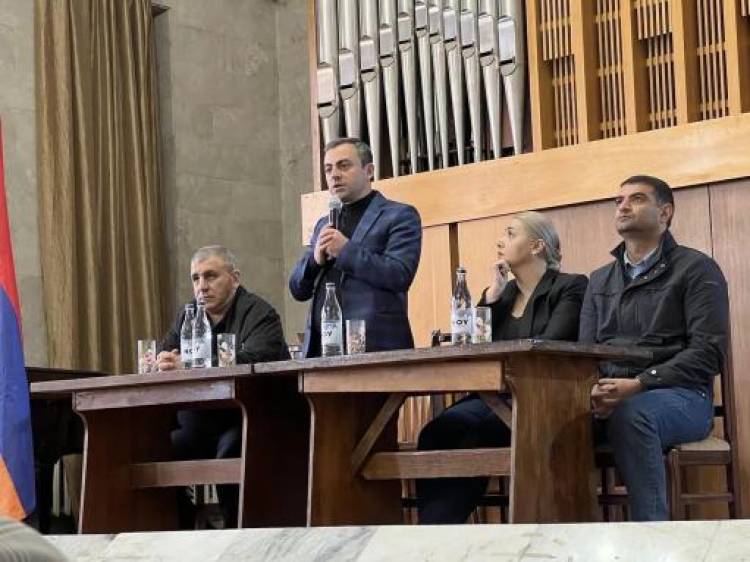 Մարզերում կարևոր է ընդդիմադիր օջախների ձևավորումը․ Իշխան Սաղաթելյան