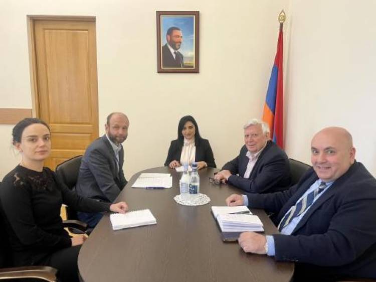 Թովմասյանը Կանադայի խորհրդարանական կենտրոնի անդամների հետ քննարկել է կապերը սերտացնելու հարցը