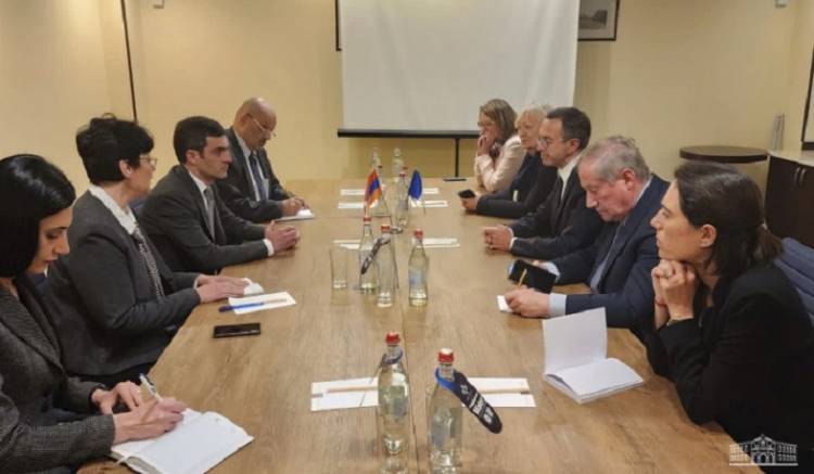 Արցախի ԱԳ նախարարն և Ֆրանսիայի Սենատի պատվիրակներն անդրադարձել են Ադրբեջանի կողմից Լաչինի միջանցքում անցակետի տեղադրմանը