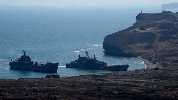 В Приморском крае корабли Тихоокеанского флота отработали высадку десанта