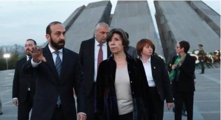 ՀՀ և Ֆրանսիայի ԱԳ նախարարները այցելել են Ցեղասպանության հուշահամալիր