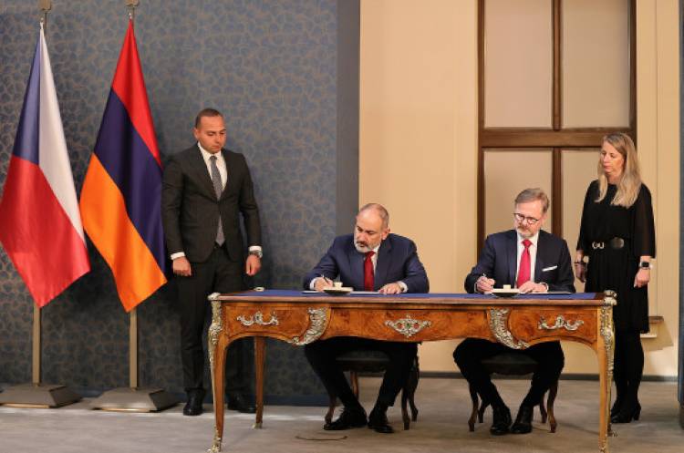 Փաշինյանն ու Ֆիալան Չեխիայում համատեղ հայտարարություն են ստորագրել