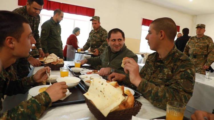 Անդրադարձել եմ ԶՈւ մարտունակության բարձրացմանն ու կարգապահության ամրապնդմանը․ Պապիկյան