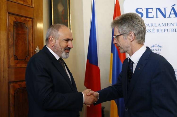 Նիկոլ Փաշինյանը հանդիպել է Չեխիայի Սենատի նախագահի հետ