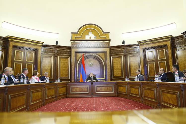 Փաշինյանի մոտ քննարկվել է Հանքարդյունաբերության ոլորտի զարգացման ռազմավարության նախագիծը