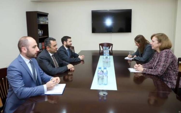 ՀՀ ԱԳ փոխնախարարը ԱՄՆ դեսպանի հետ քննարկել է վաշինգտոնյան քառօրյա բանակցությունները