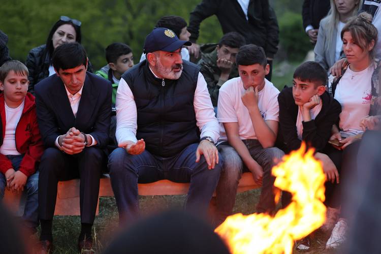 Բազմիցս եմ ասել՝ կրթությունից ավելի կարևոր բան չկա․ Փաշինյանի հանդիպումը՝ դպրոցականներին