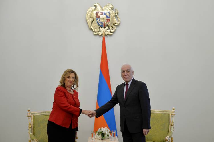Հայաստանը և Հունգարիան շարունակելու են իրենց համագործակցությունը․ ՀՀ նախագահը՝ Հունգարիայի դեսպանին