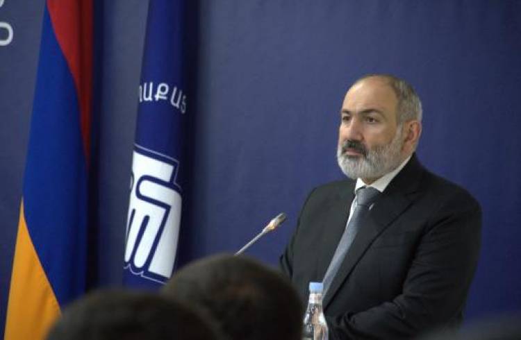 Փաշինյանն իր թիմի հետ քննարկել է բրյուսելյան եռակողմ հանդիպումը