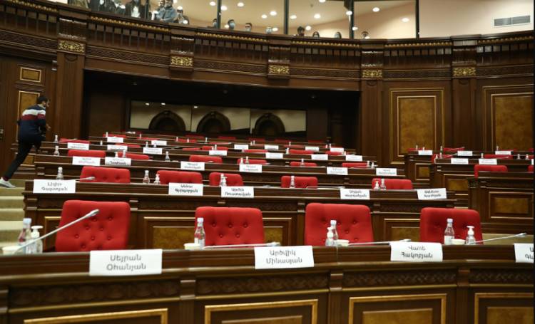 Ընդդիմությունը հարցեր չունի՞ Փաշինյանին