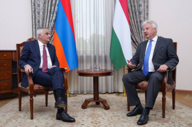 Մհեր Գրիգորյանն Հունգարիայի փոխվարչապետի հետ քննարկել է հարաբերությունների խորացման հնարավորությունը