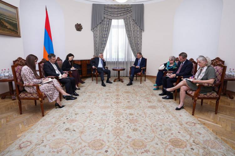 Մհեր Գրիգորյանն ընդունել է Տոյվո Կլաարին