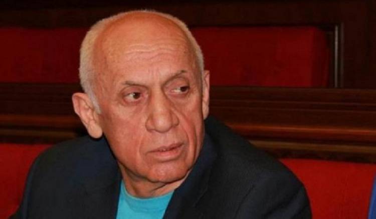Օտարման ոչ ենթակա հողատարածքը վաճառվելուց հետո նվիրատվությամբ գրանցվել է Մհեր Սեդրակյանի կնոջ անունով