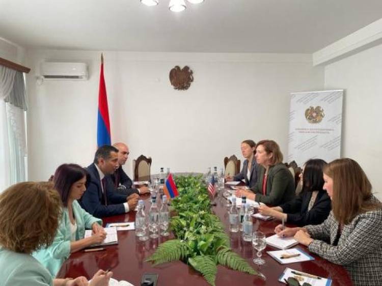 ԱՄՆ դեսպանը հանդիպել է մարզպետի հետ․ քննարկել են անվտանգային իրավիճակը և դրա ազդեցությունը