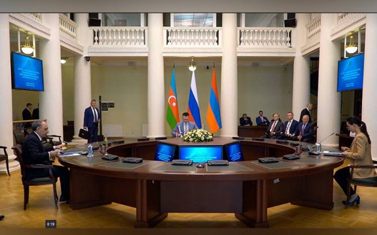 Կայացել է Հայաստանի, Ադրբեջանի և Ռուսաստանի գլխավոր դատախազների եռակողմ հանդիպումը