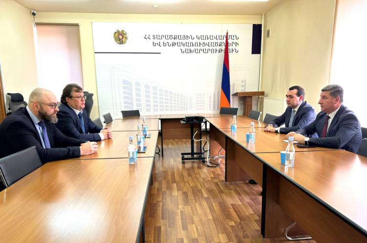 Գնել Սանոսյանը «ԳեոՊրոՄայնինգ» ընկերությունների խմբի նախագահի հետ քննարկել է կոմբինատի վիճակը