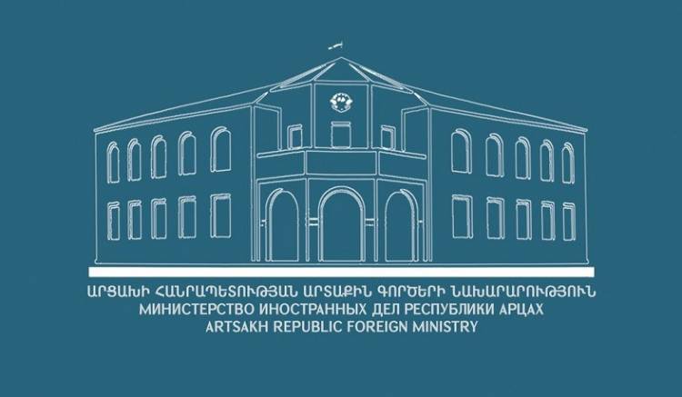 Լաչինի միջանցքով անցնող ճանապարհին ապօրինի տեղադրած իր անցակետն Ադրբեջանը վերածել է ռազմական հենակետի. Արցախի ԱԳՆ