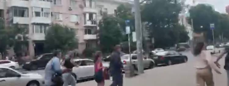 Ռոստովի Հարավային ռազմական օկրուգի շտաբում պայթյուններ են որոտացել (տեսանյութ)