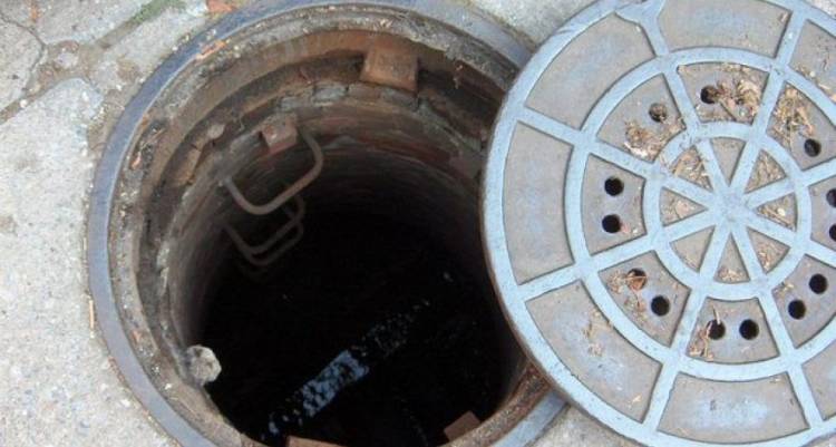 Մինգեչևիրի կոյուղու հորում դի է հայտնաբերվել (լուսանկար 18+)