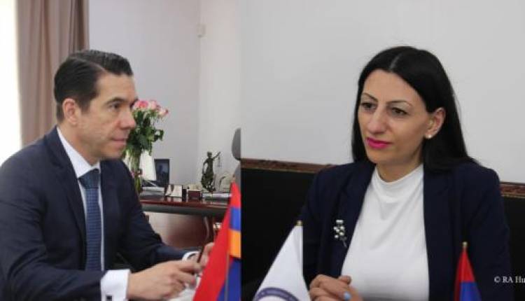 Սահմանամերձ շրջանում մարդու իրավունքների պաշտպանության վիճակը մտահոգիչ է․ ՄԻՊ-ը՝ Բրազիլիայի դեսպանին
