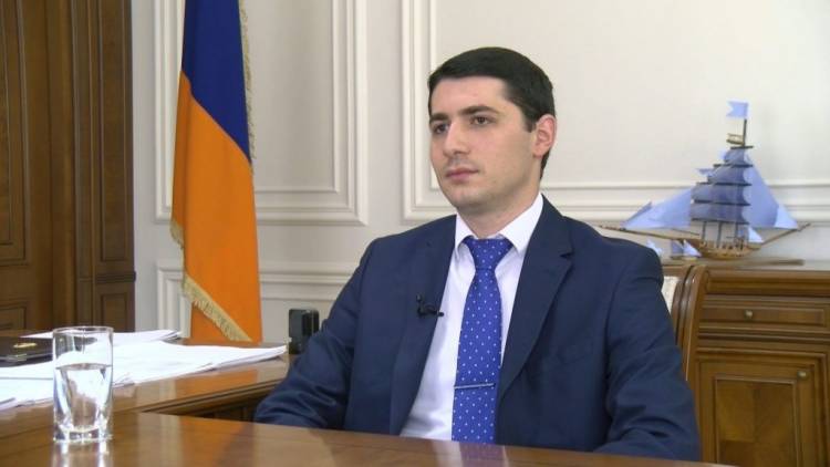 3 տուն, 5 հողամաս, 2 մլն դրամով հանգիստ, 42 մլն դրամ՝ կանխիկ․ Քյարամյանի ունեցվածքը