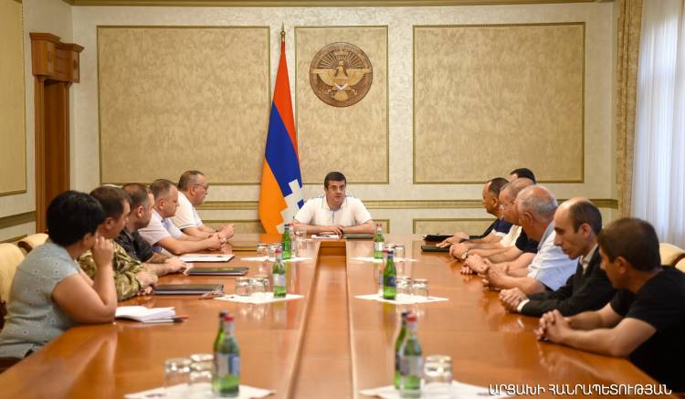 ԼՂ նախագահը խորհրդակցություն է հրավիրել հրատապ հումանիտար ու անվտանգային հարցերի շուրջ