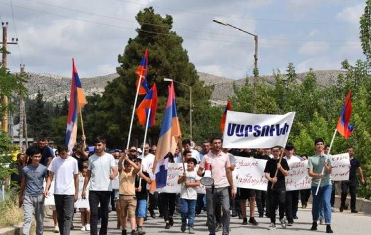 Համաժողովրդական շարժմանը միացել են նաև Արցախի շրջաններից