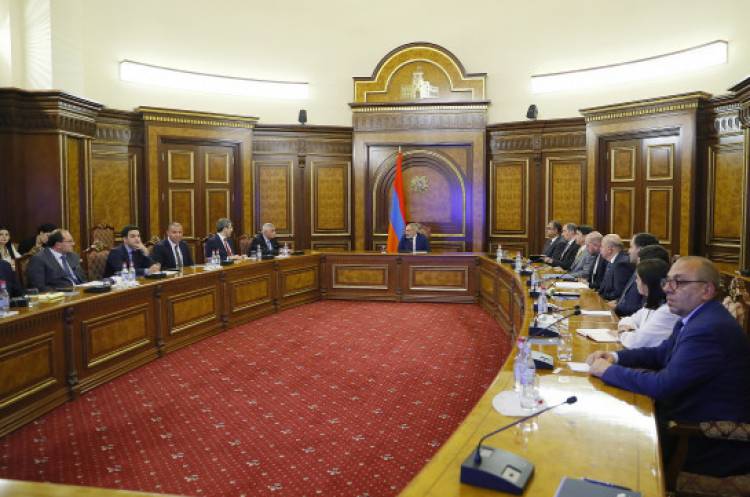 Վարչապետի մոտ քննարկվել է Թվային հասարակության և տնտեսության ձևավորման ծրագրի ընթացքը