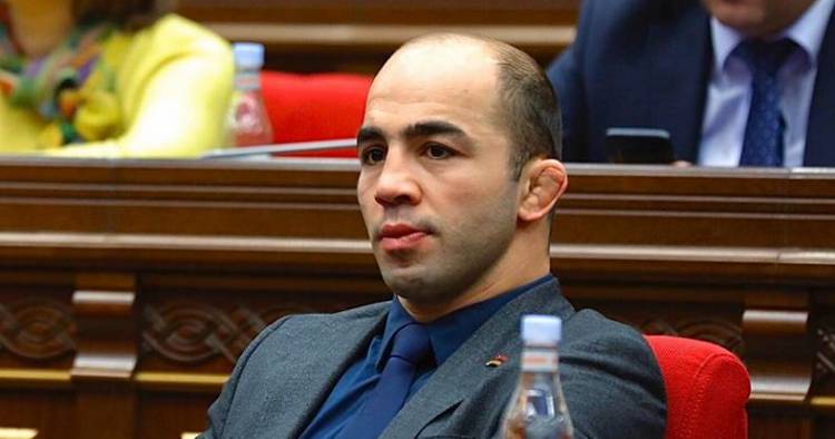 Բոյկոտե՛ք, մինչև ընդդիմությունն առավել ազդեցիկ և գործնական քայլեր առաջարկի․ Ջուլֆալակյան
