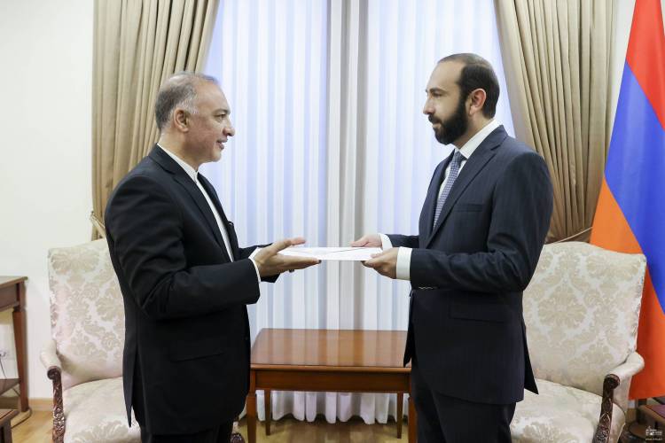 Արարատ Միրզոյանն ընդունել է Իրանի նորանշանակ դեսպանին