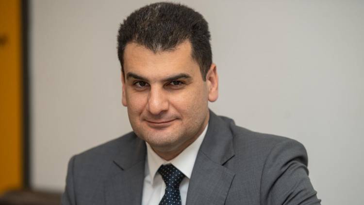 Հրաչյա Սարգսյանը նշանակումն անակնկալի է բերել ՊՆ աշխատակիցներին. «Ժողովուրդ»