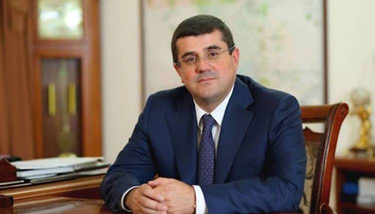 Զրպարտությունը և վիրավորանքը կլինեն քրեորեն պատժելի․ Արայիկ Հարությունյանը օրենք է ստորագրել
