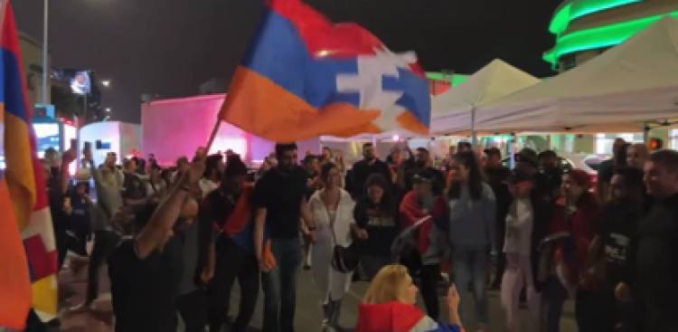Լոս Անջելեսի հայերը բողոքի ցույց են անցկացրել Ադրբեջանի հյուպատոսարանի մոտ (տեսանյութ)