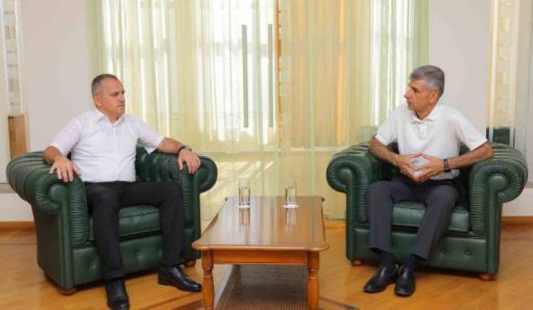 Արցախի ԱԺ նախագահն ու ԱԽ քարտուղարը քննարկել են անվտանգային իրավիճակին առնչվող հարցեր
