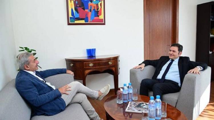 ԱԳ նախարարի տեղակալը Դիդիե Պարակյանի հետ անդրադարձ է կատարել ԼՂ-ում ստեղծված հումանիտար ծանր իրավիճակին