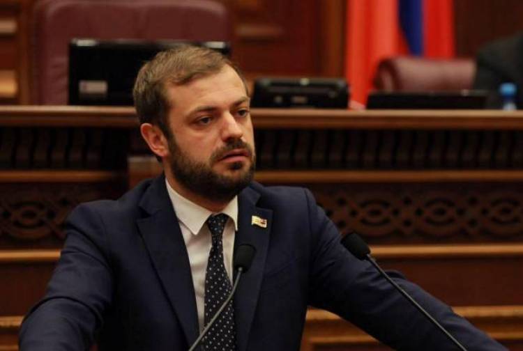 Մենք չենք ուզում ՌԴ-ն գնա, ընդամենը խնդրում ու պահանջում ենք՝ Ռուսաստան ջան, պարտավորություններդ կատարի. Պապոյան