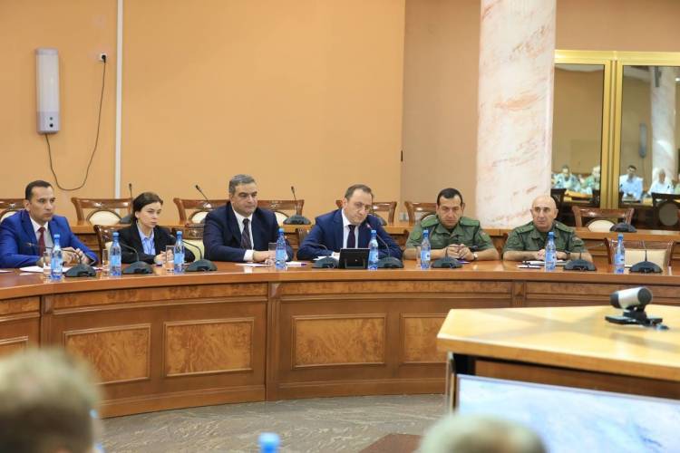 ՀՀ իշխանությունը կրակի հետ է խաղում․ «Հրապարակ»
