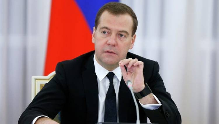 Մեդվեդևի օգնականը պարզաբանում է տարածել