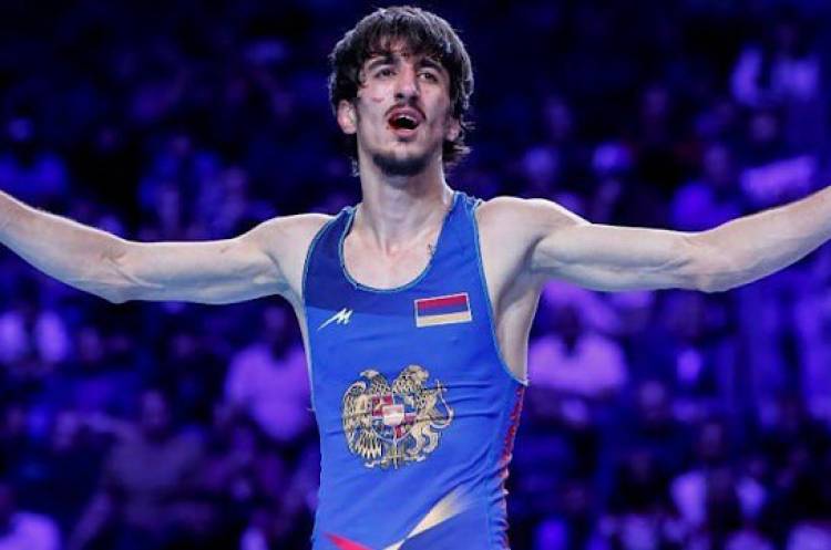 Սլավիկ Գալստյանը հաղթեց թուրք մրցակցին և դուրս եկավ քառորդ եզրափակիչ
